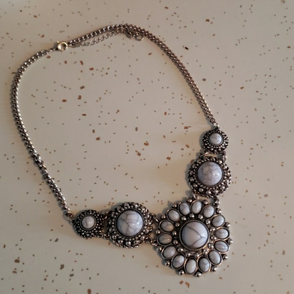 Silver Statement Necklace - Picture 1 of 3